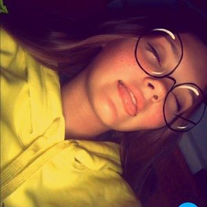 Meet your Posher, Mackinzie